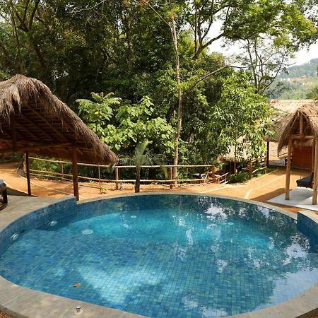 Gaga Bees Ella Hotel ภายนอก รูปภาพ