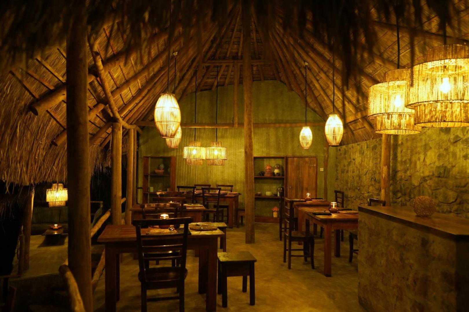 Gaga Bees Ella Hotel ภายนอก รูปภาพ