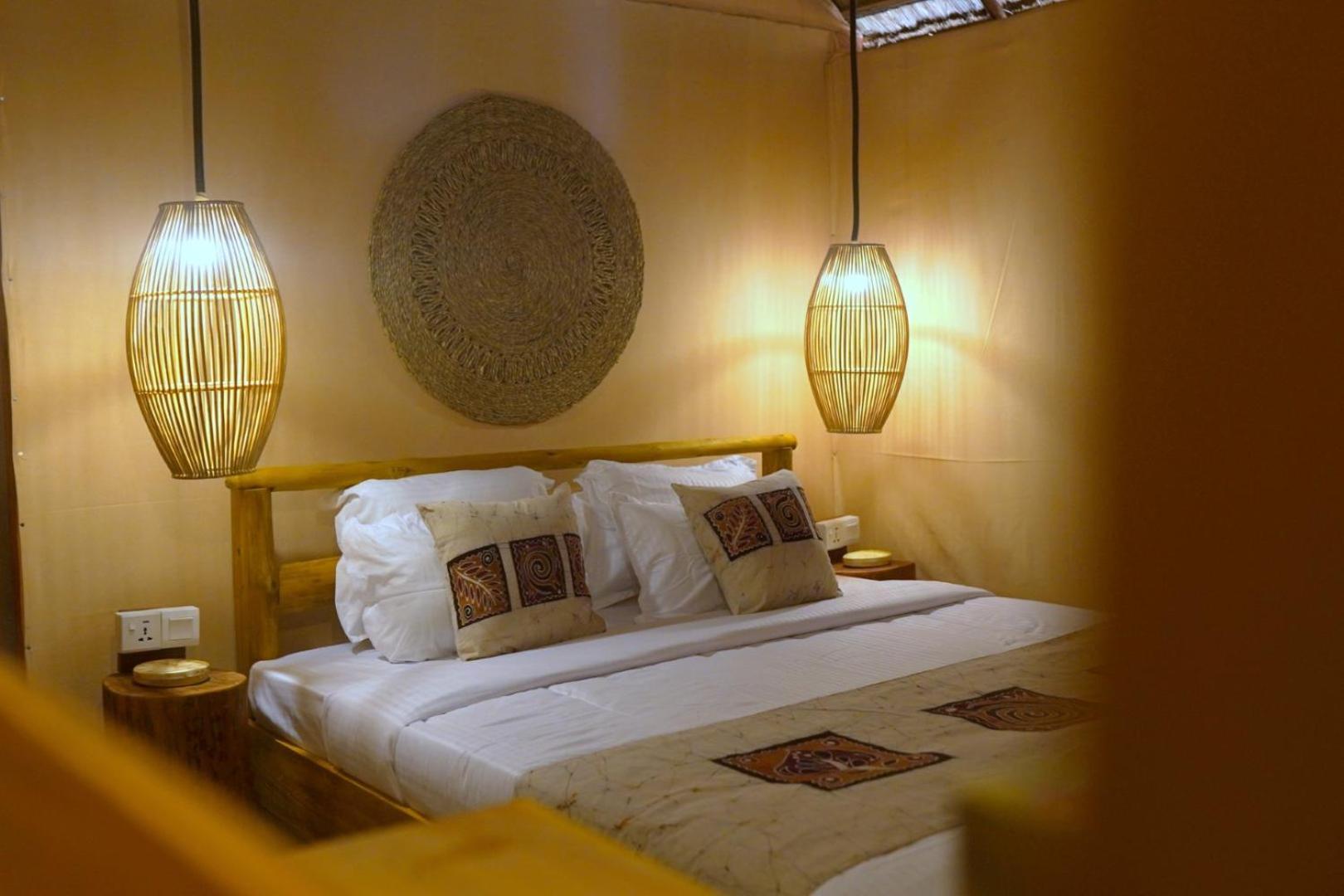 Gaga Bees Ella Hotel ภายนอก รูปภาพ