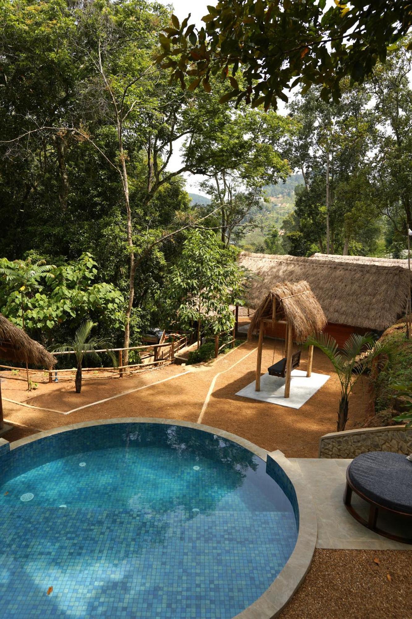 Gaga Bees Ella Hotel ภายนอก รูปภาพ