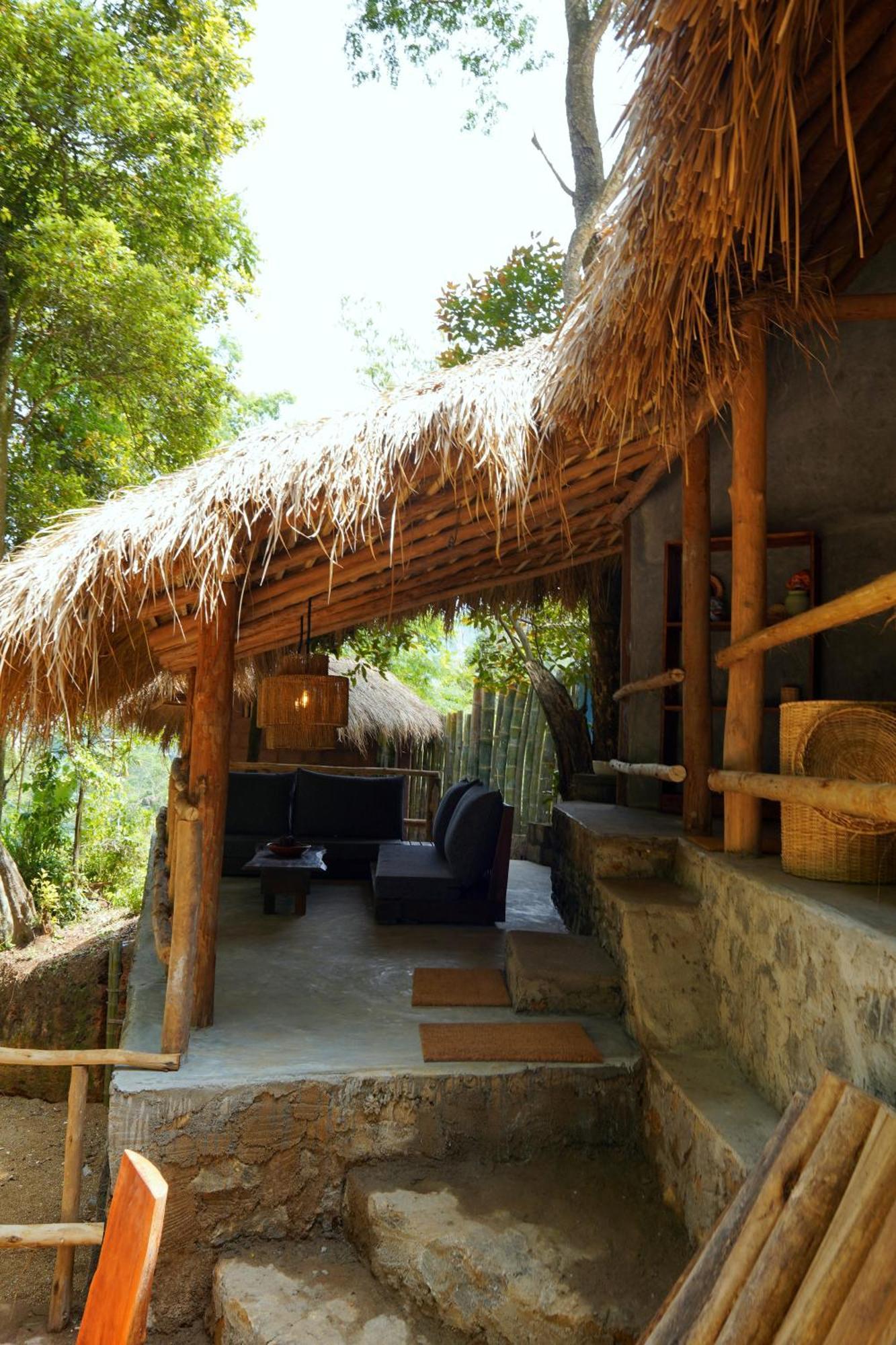 Gaga Bees Ella Hotel ภายนอก รูปภาพ