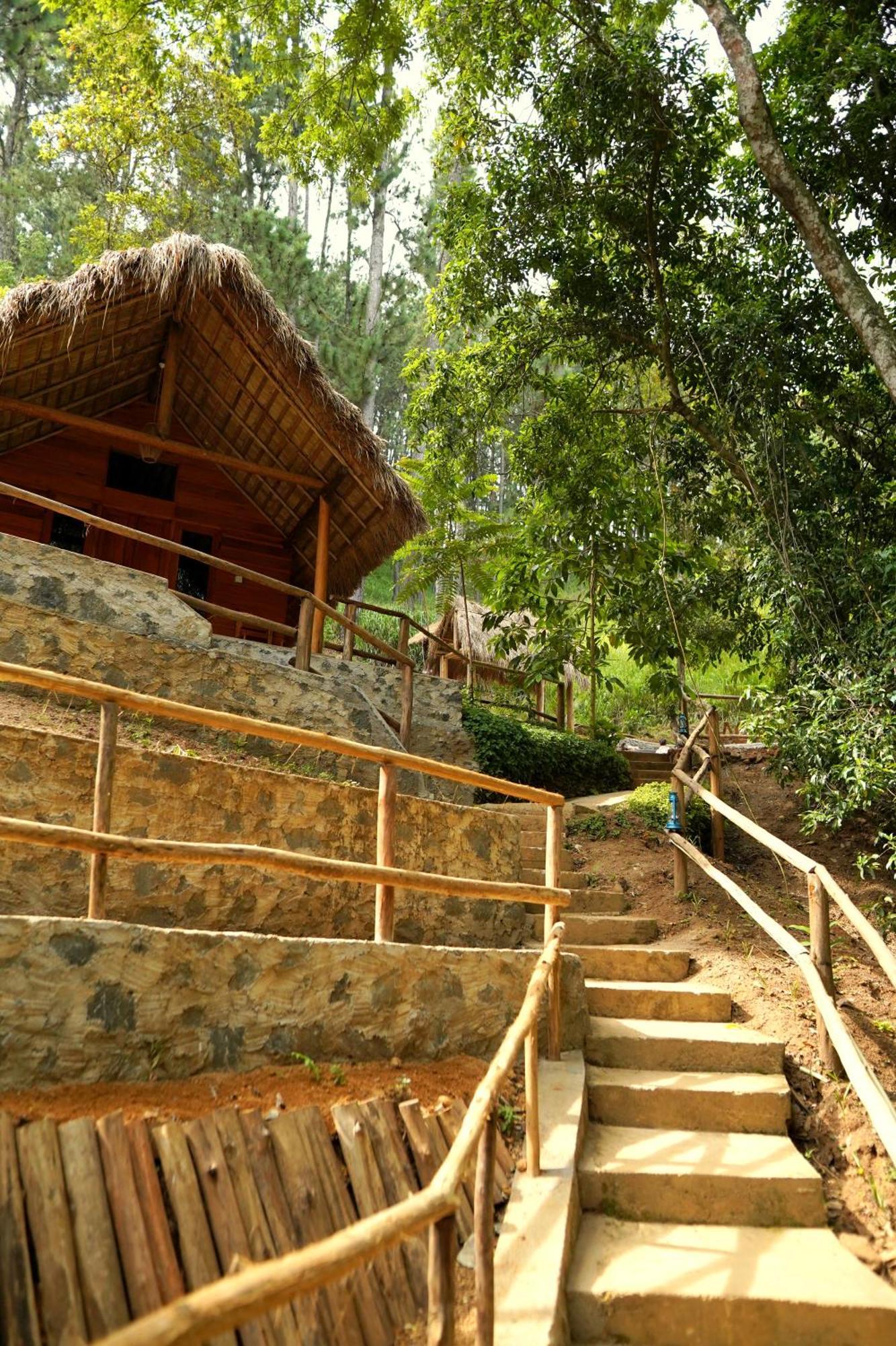 Gaga Bees Ella Hotel ภายนอก รูปภาพ